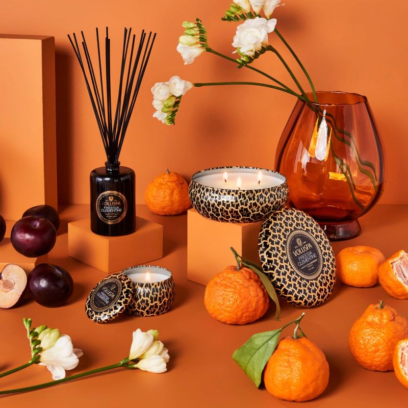Voluspa Freesia Clementine Mini Tin Candle 25timer
