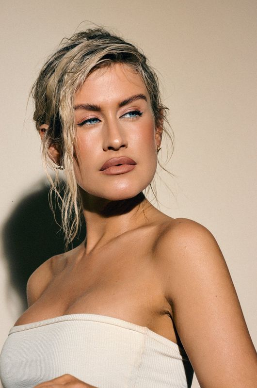 Frøya Lene Orvik x Frøya Lipliner Butter
