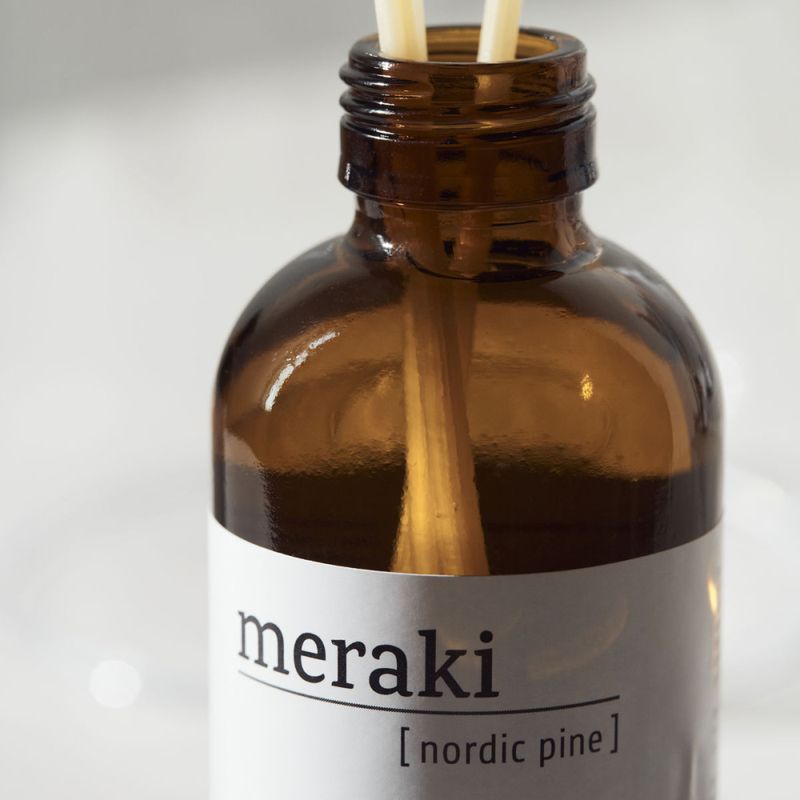 Meraki Duftfrisker med 7 pinner - Nordic pine 120ml